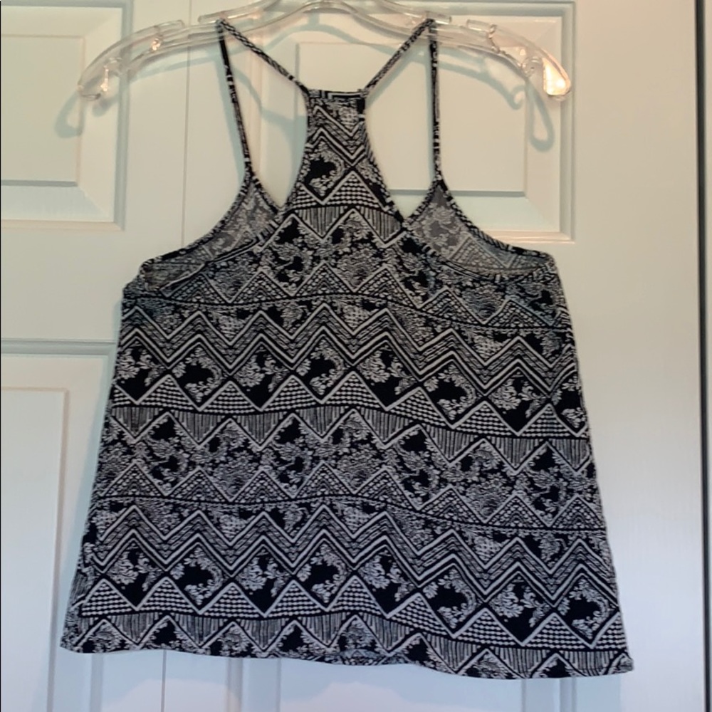 “Acemi” Razorback Top - Picture 4 of 5